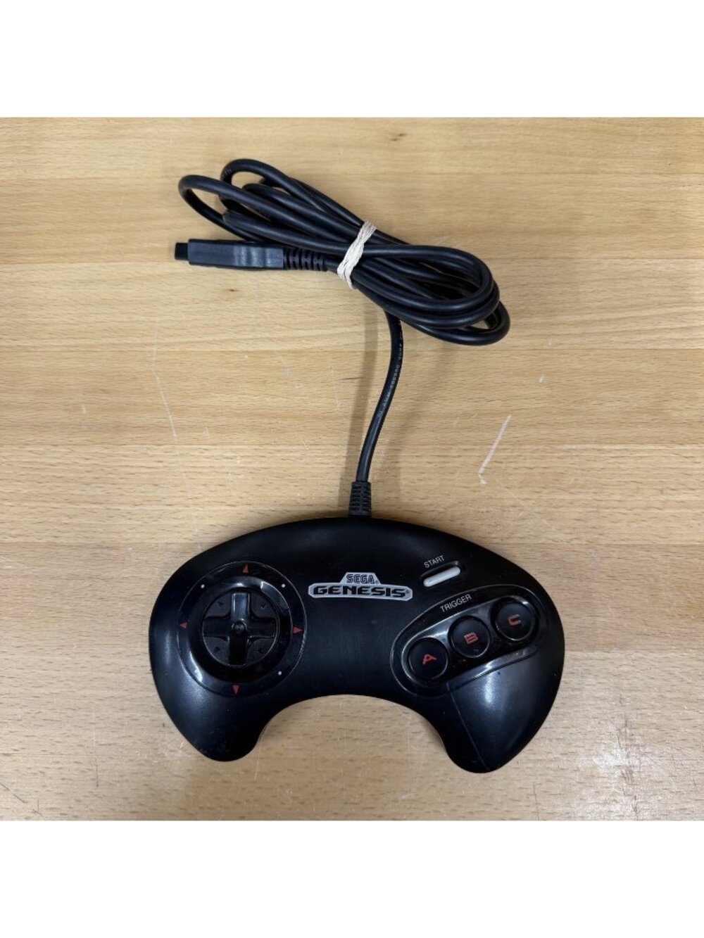 1650 Sega Genesis Model 1650 3-button Wired Controller Black original connector